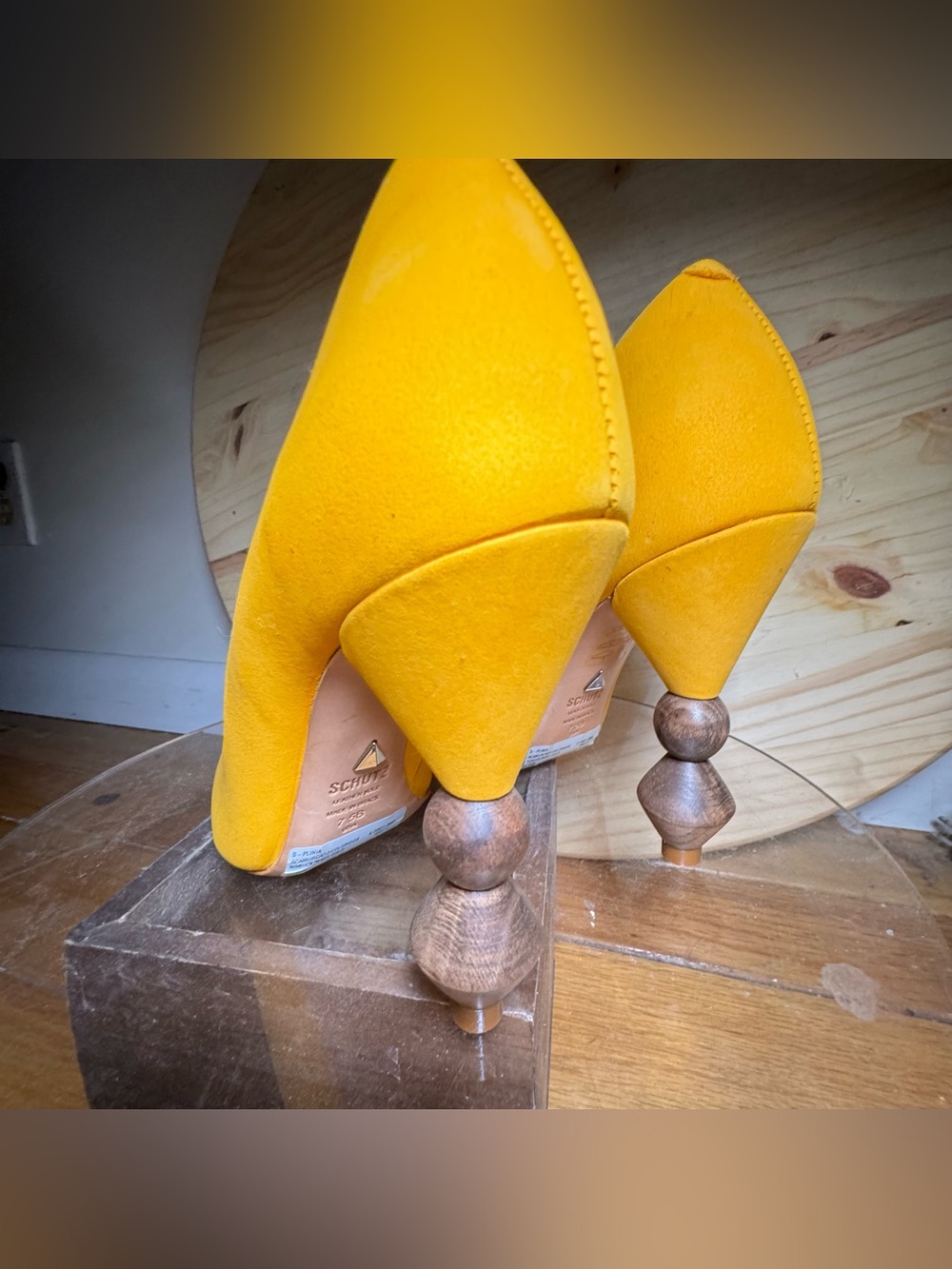 Yellow Pointed-Toe Women’s Pumps - Picture 5 of 10